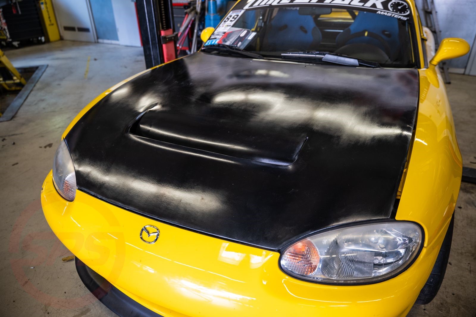 SPS Motorsport Motorhaube mit Entlüftung MX-5 NB/NBFL